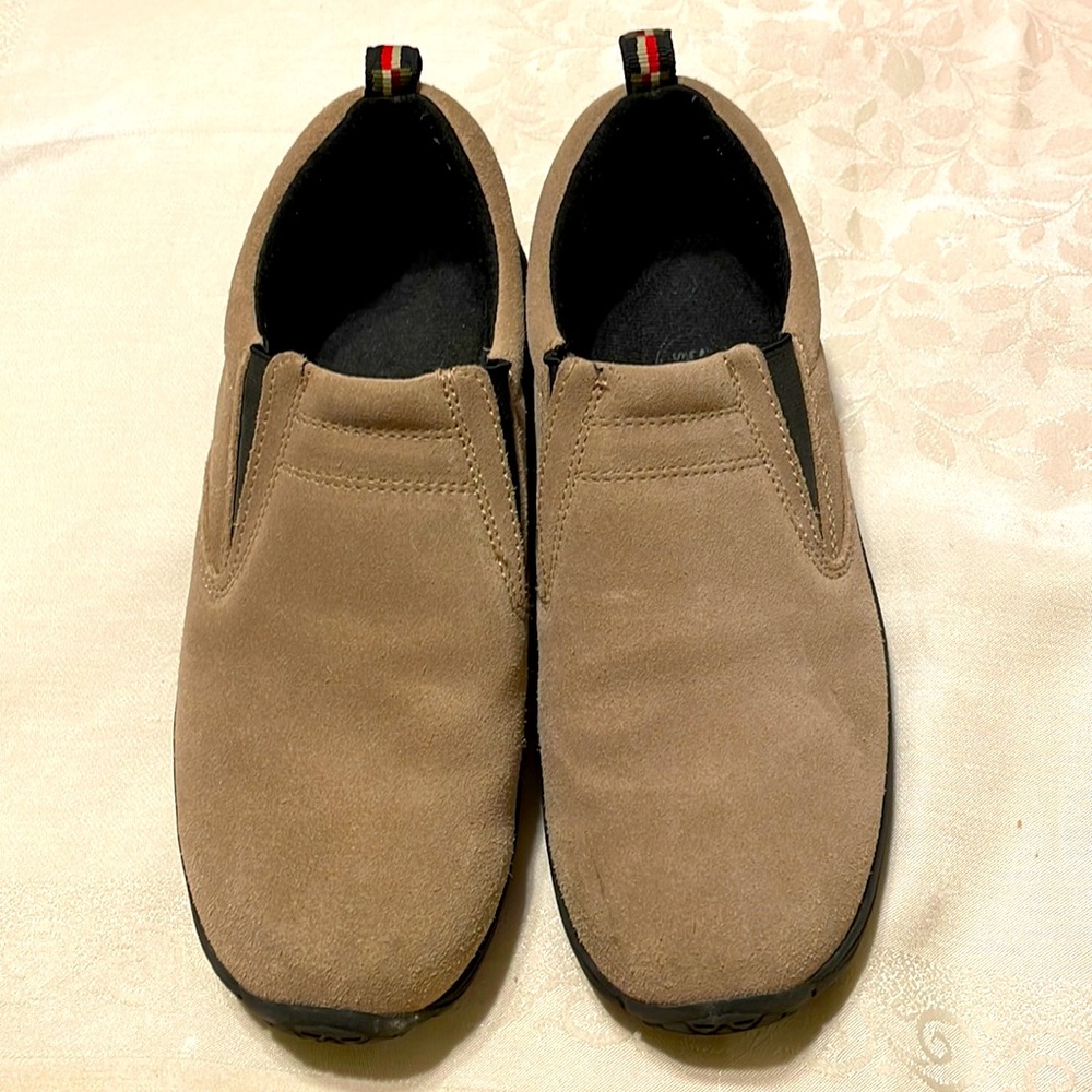 State Street comfy, slip on shoes with side stretch w/ pull tab & stretch (BJB)